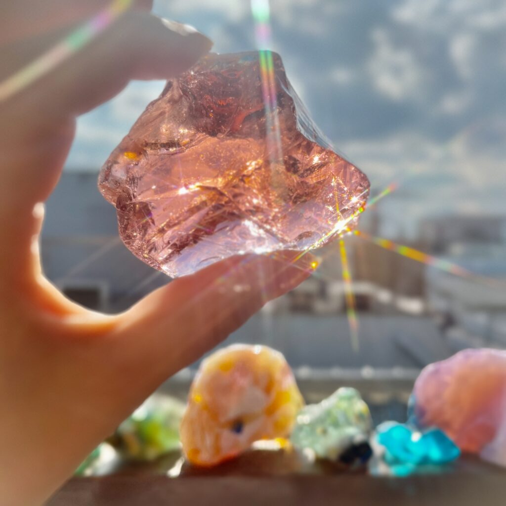 “元彼からの“突然のプロポーズ”。復縁に揺れるあなたへ—それは愛？それとも都合？ 「運命の人」は、静かに、そして深く、あなたを愛する。”